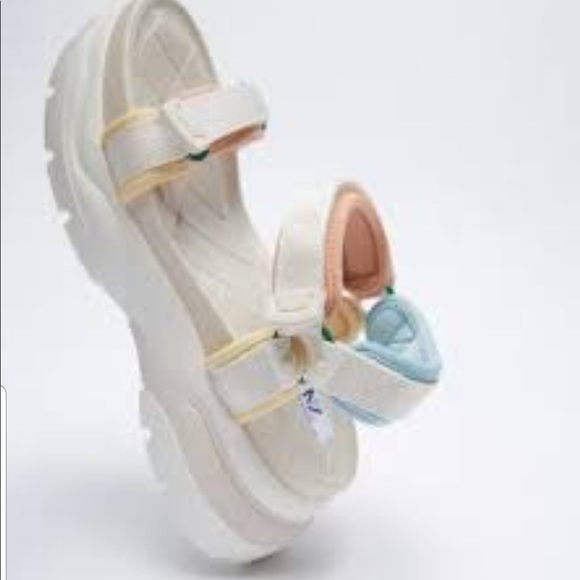 ZARA Open Toe Sport Sandals Thick Sandals Size 38 (F) - Picture 2 of 5